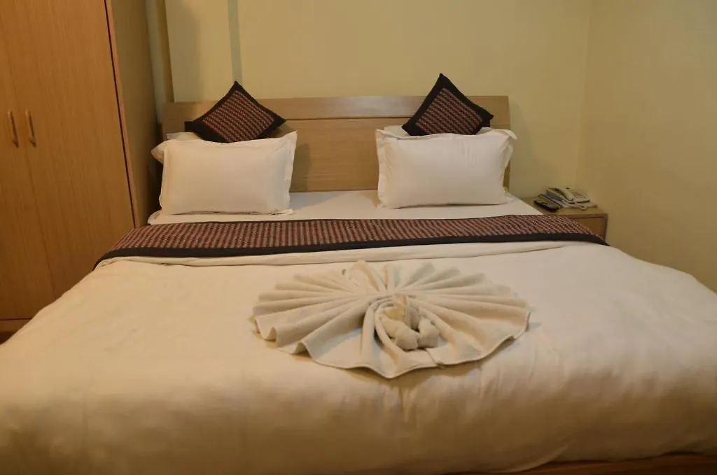 Hotel Mountain Gateway Kathmandu 3*,  Nepal